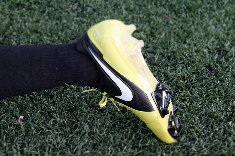 Nike CTR 360 MAESTRI III: Boot Features | JOSHUA's