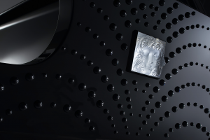 LALIQUE x STEINWAY & SONS: The Masque de Femme Piano