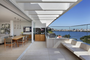 JMF Residence by Ivan Rezende Arquitetura